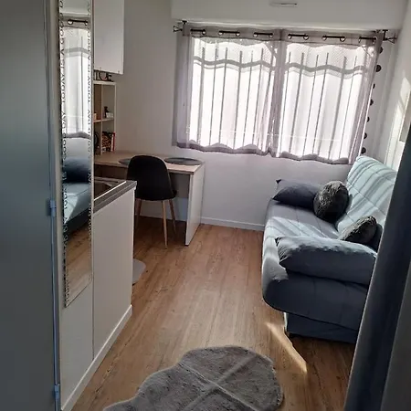 Proche Du Chu Lägenhet